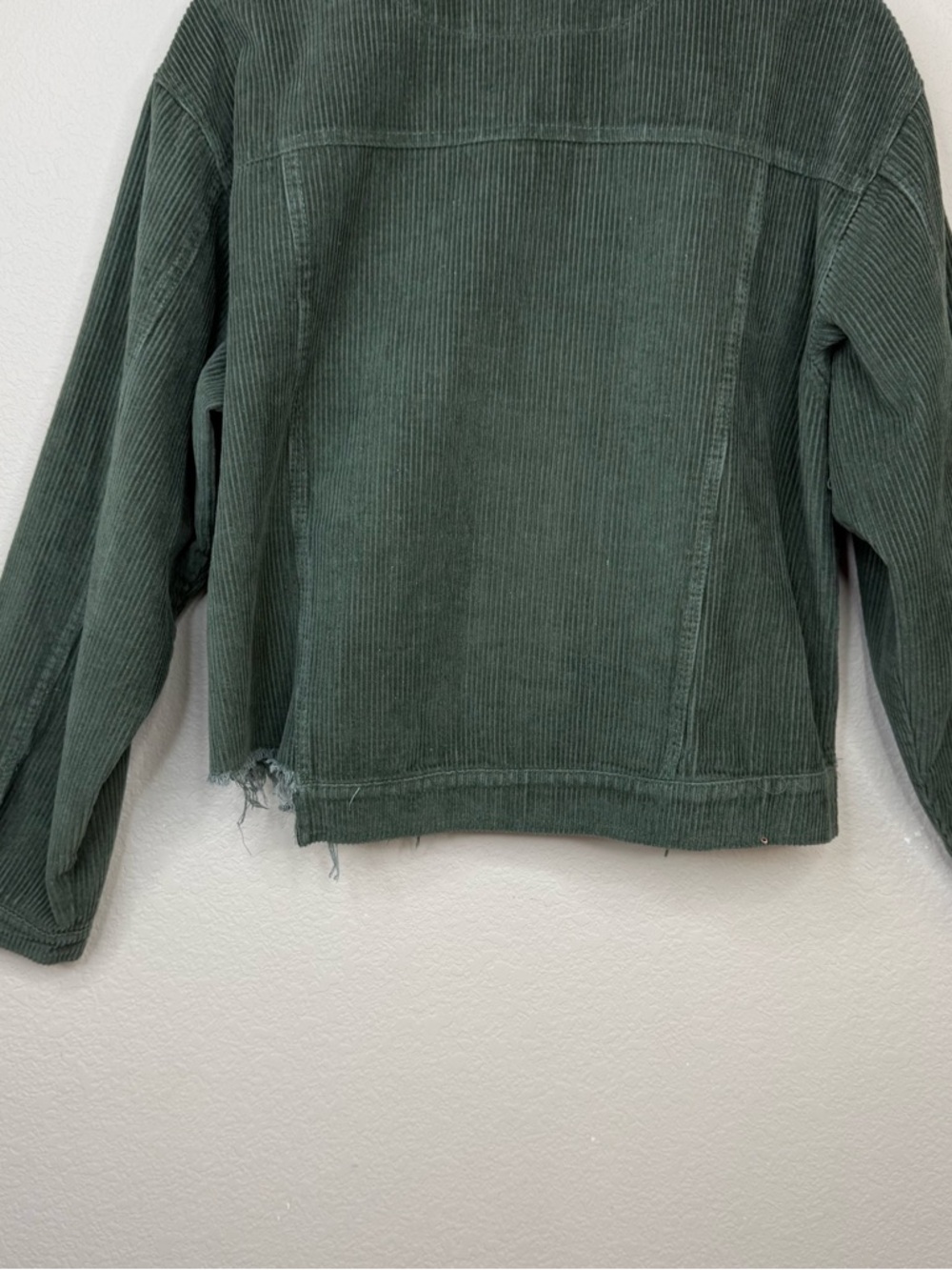 POL Clothing Frayed Hem Corduroy Trucker Green Forest Crop Jacket Sz L - Picture 8 of 14